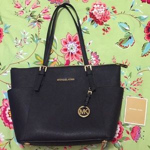 Michael Kors Tote